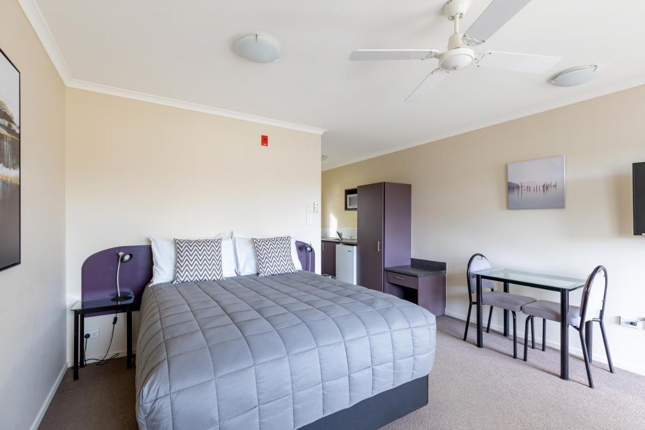 Bk'S Chardonnay Motor Lodge Masterton Exterior foto